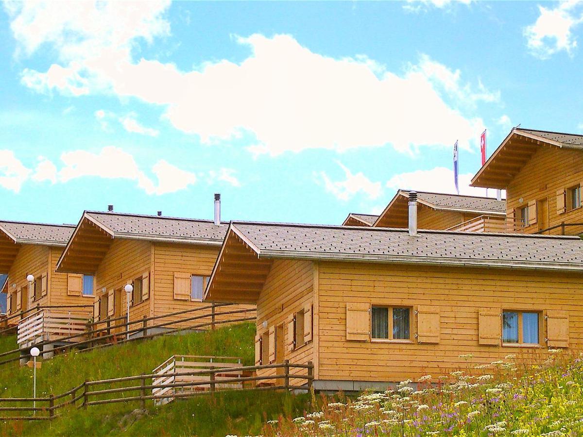Holiday Home Komfort Aclas Maiensaess Resort-1 By Interhome Urmein ภายนอก รูปภาพ